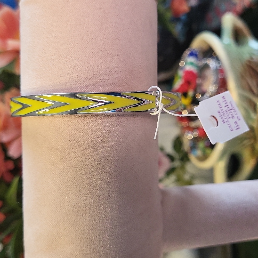 In box new Citron stetch bracelet